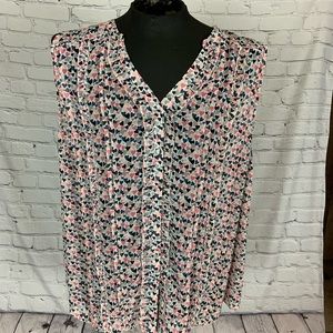 Torrid Sleeveless Blouse - Heart 💜 pattern